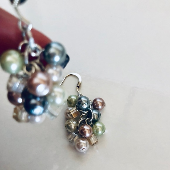 Handmade Crystal & Pearl Earring & Necklace set - Picture 3 of 8